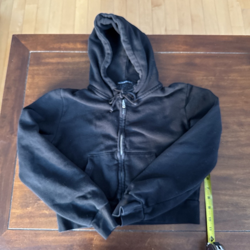 Brandy Melville black cropped hoodie.
